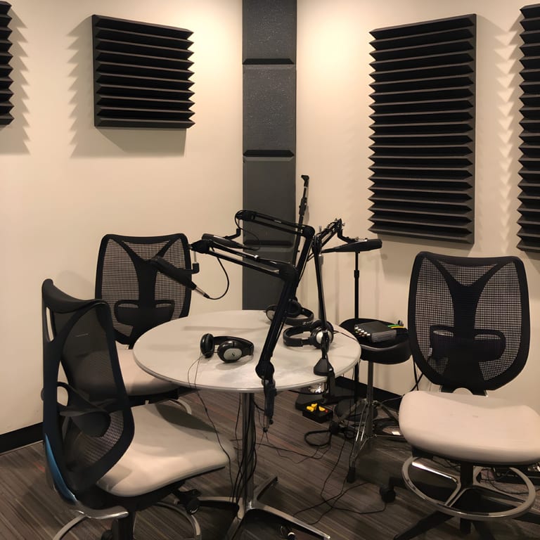 Episode 83: Lisa Ahmad