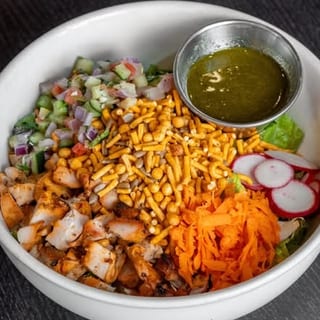 Chicken Tikka Salad (HALF TRAY)